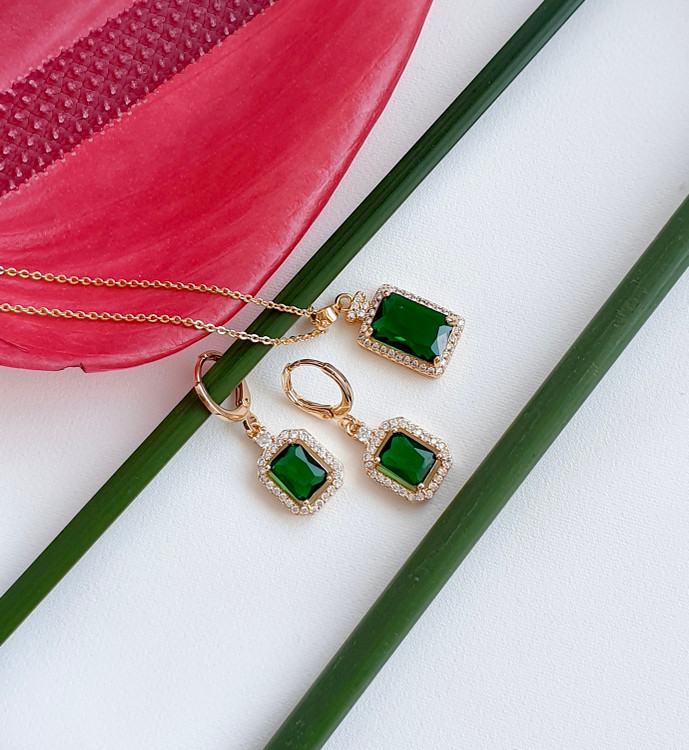 نیم ست زمرد