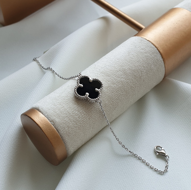 دستبند نقره ونکلیف یا شبدر