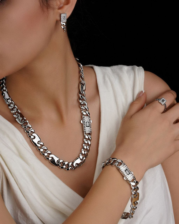 سرویس موناکو