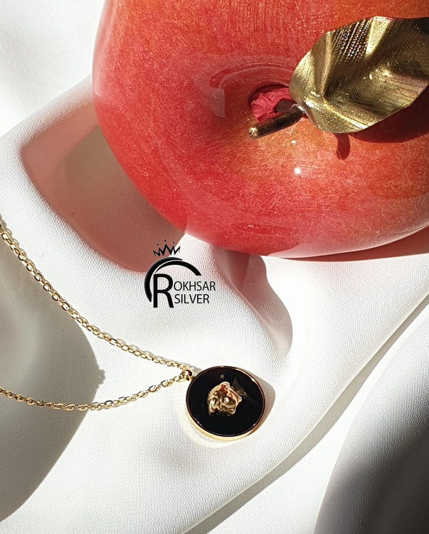 گردنی دخترانه ورساچه