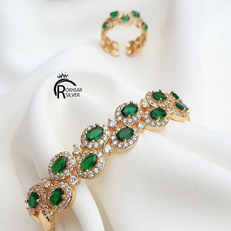 انگشتر زمرد مجلسی