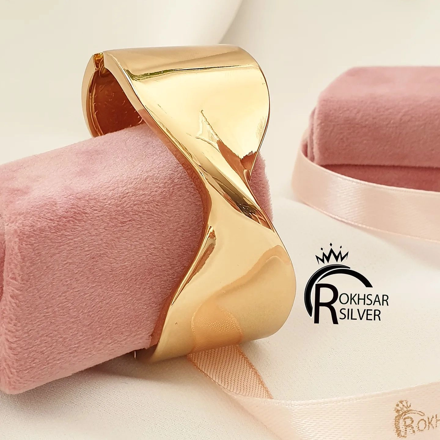 دستبند النگویی