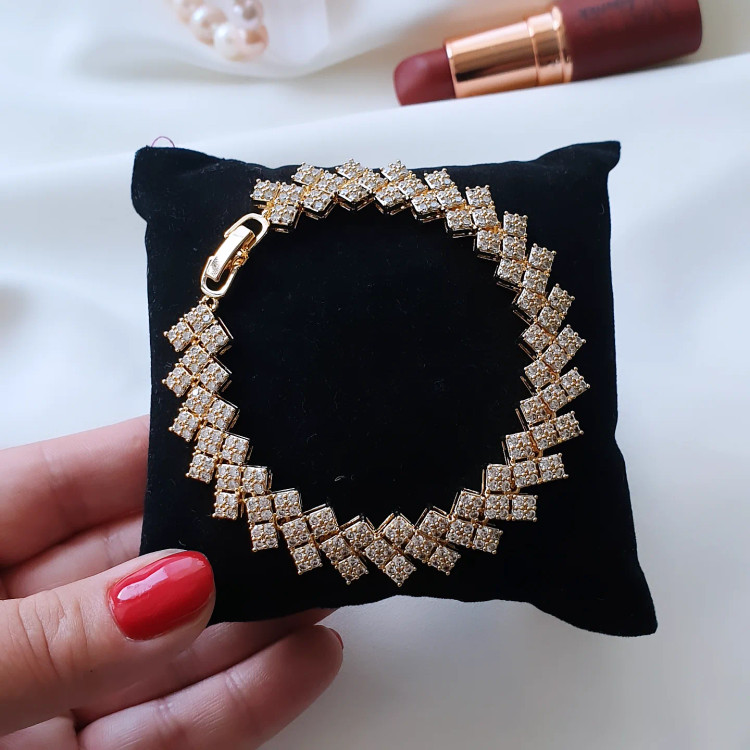 دستبند زنانه