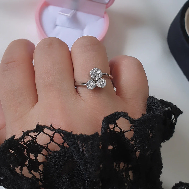 انگشتر نقره زنانه فلاور با عیار 925