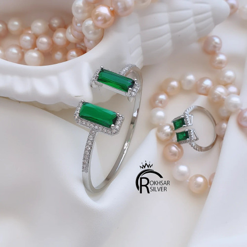 دستبند زمرد