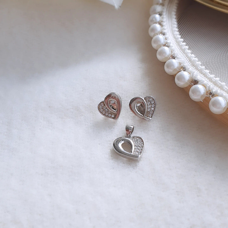 نیمست نقره بچگانه