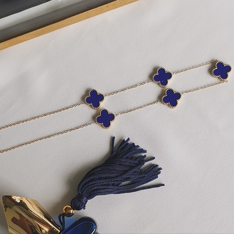 گردنبند زنانه ونکلیف سرمه ای