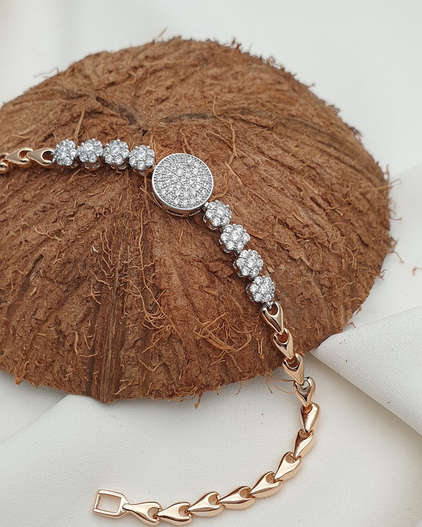 دستبند نگیندار طرح طلا