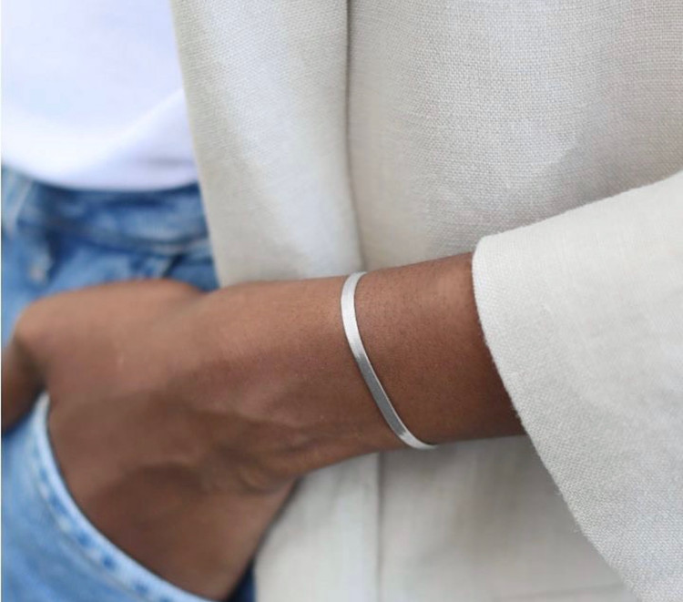 دستبند نقره ماری یا هرینگبون مدل مینیمال