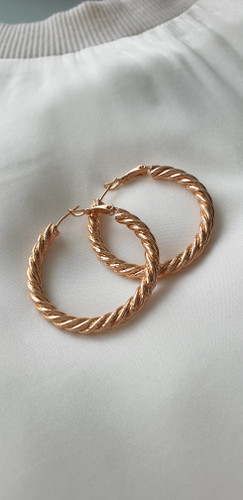 گوشواره حلقه ای طلایی