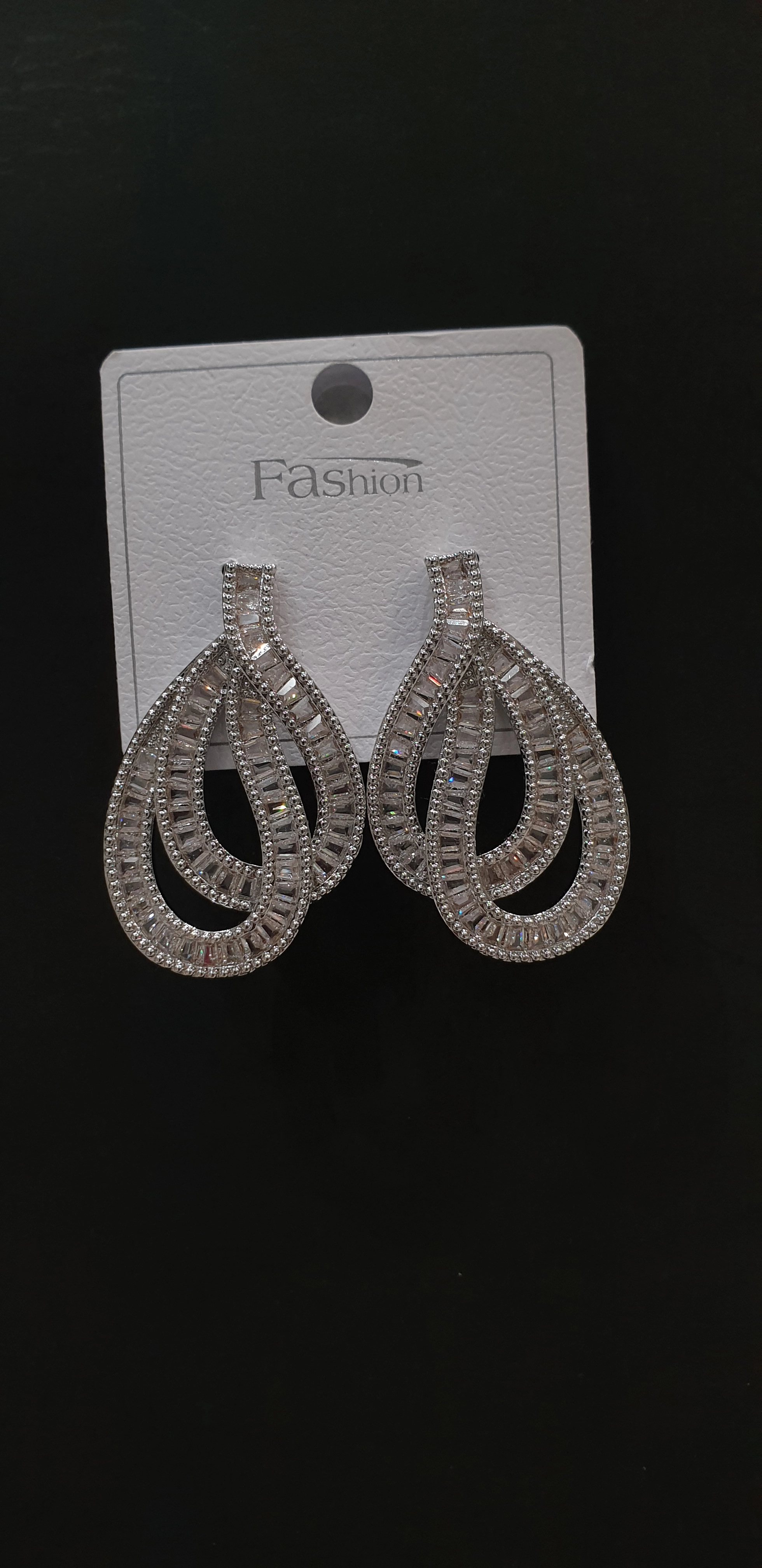گوشواره مجلسی و‌جواهری