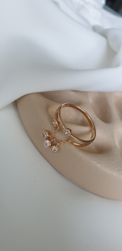 انگشتر خاص از برند ژوپینگ