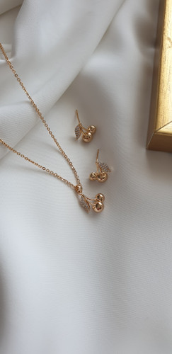 نیمست گیلاس ژوپینگ