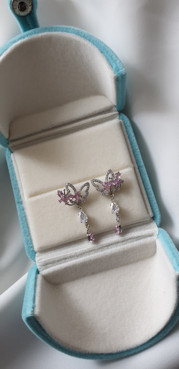 گوشواره پروانه