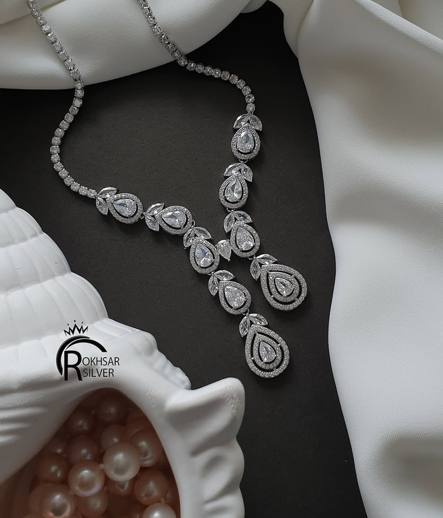 گردنبند زنانه جواهری