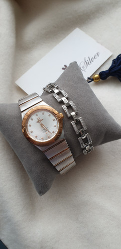 دستبند طرح کارتیر