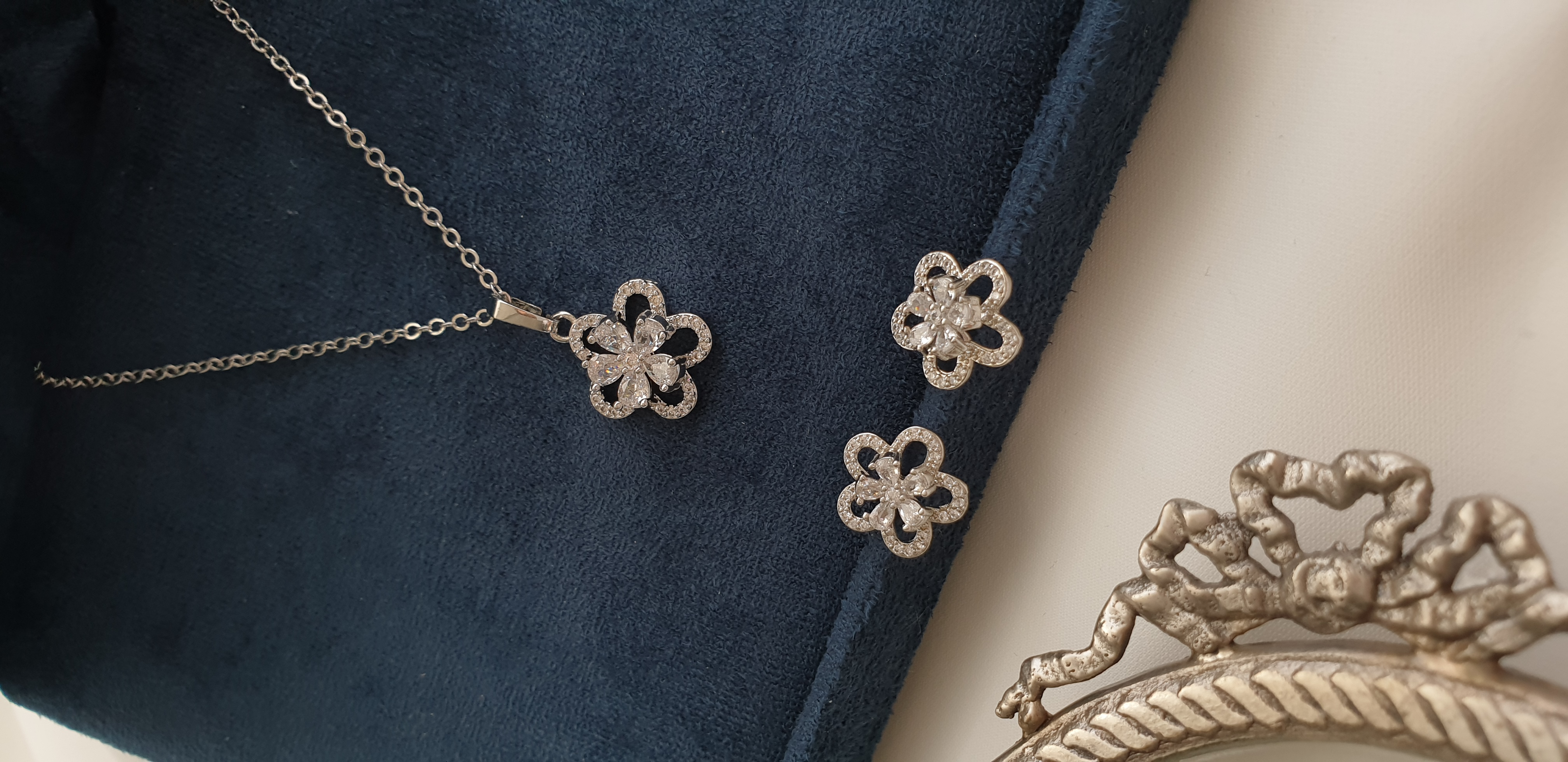 نیمست جواهری گل