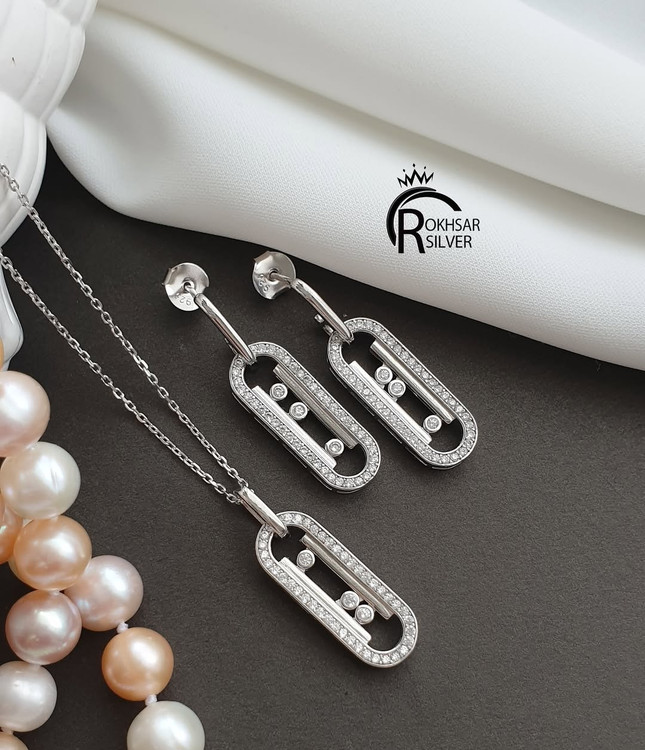 زنجیر وپلاک نقره خارجی به همراه گوشواره نقره خارجی