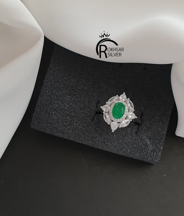 انگشتر زمرد نقره زنانه