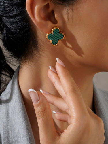 گوشواره ونکلیف سبز