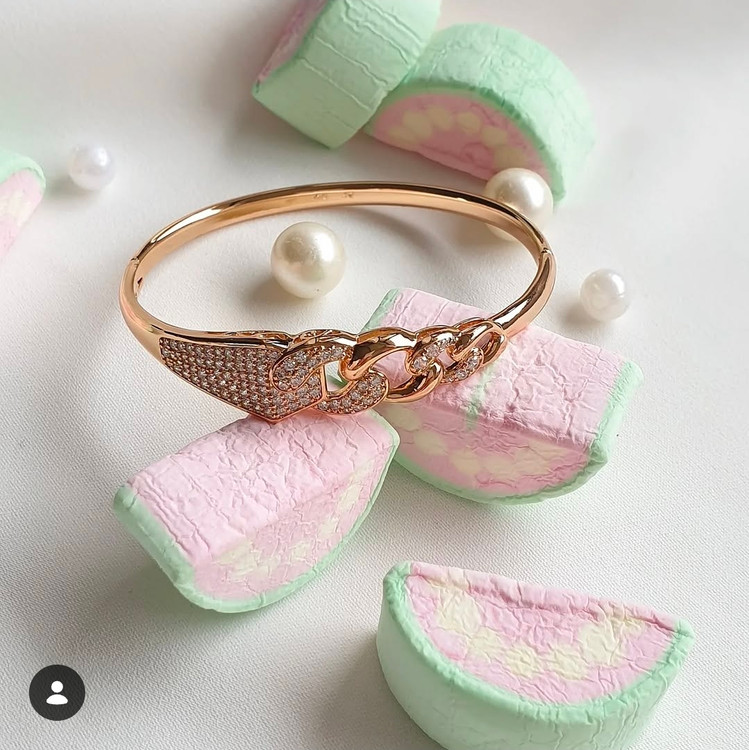 دستبند و بنگل کارتیر