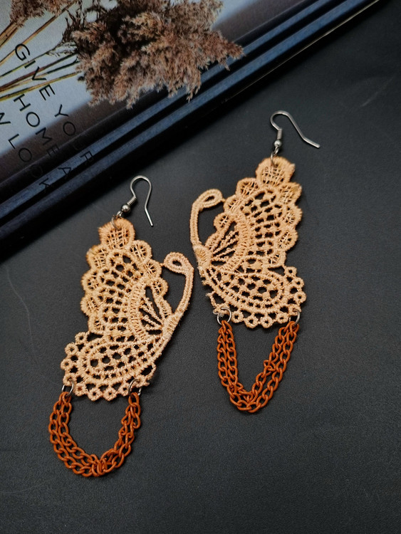 گوشواره پروانه گیپوری نارنجی روشن