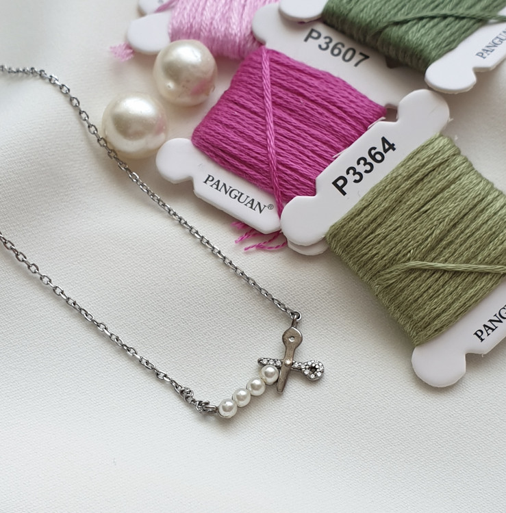 گردنی مرواریدی نقره