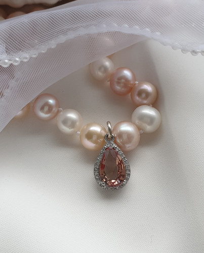 پلاکنقره با کریستال به رنگ شامپاینی