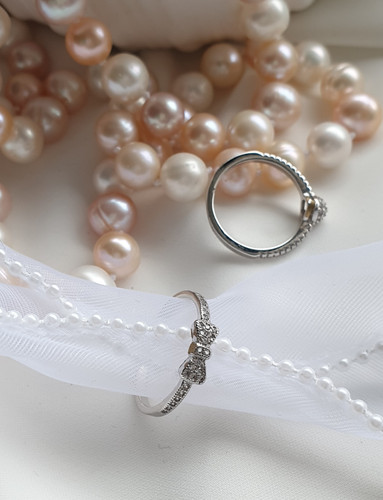 انگشتر زنانه پاپیون سفید