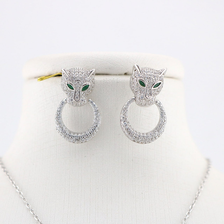 گوشواره یوز کارتیر