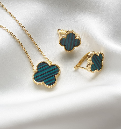 نیمست زنانه ونکلیف طلایی