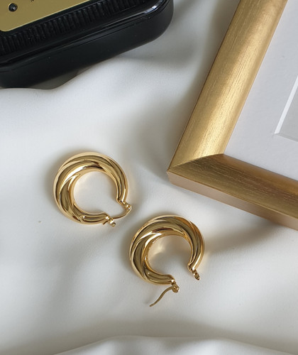 گوشواره زنانه مشابه طلا