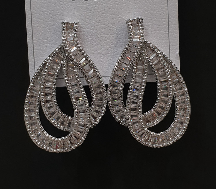 گوشواره زنانه لاکچری