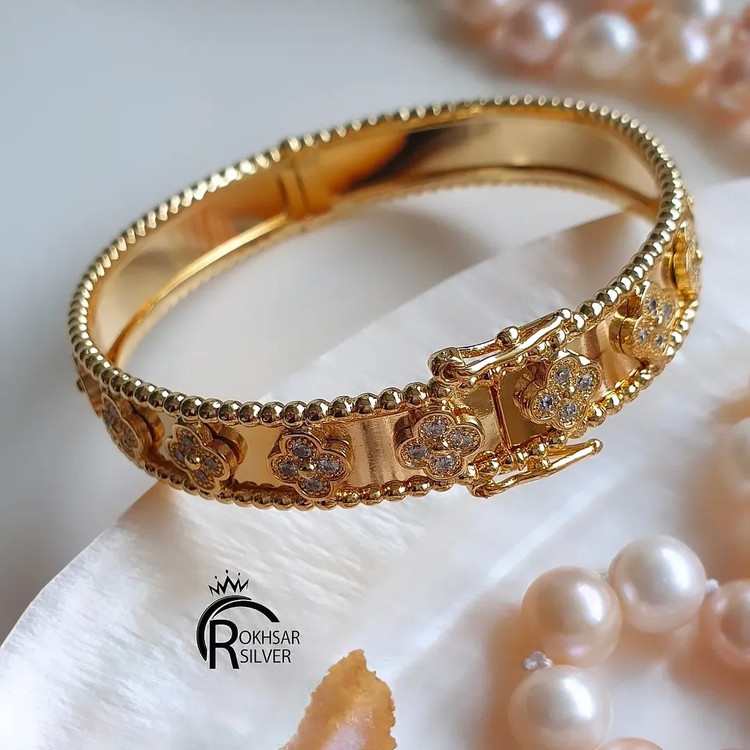 دستبند النگویی طلایی ونکلیف