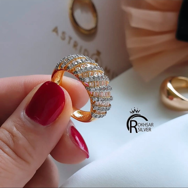 انگشتر طلایی