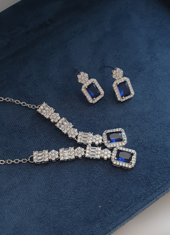 سرویس زنانه با سنگآبی سرمه ای