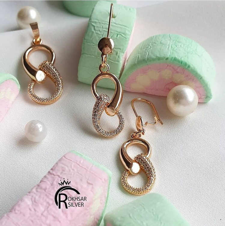 نیم ست طرح طلا با گوشواره حلقه ای