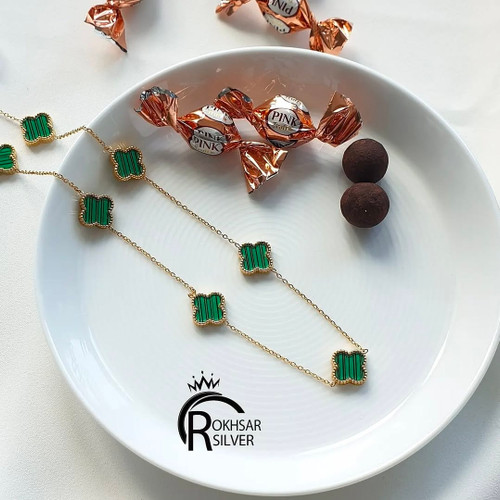 گردنبند زنانه ونکلیف سبز با حک عیار ۷۵۰ طلا