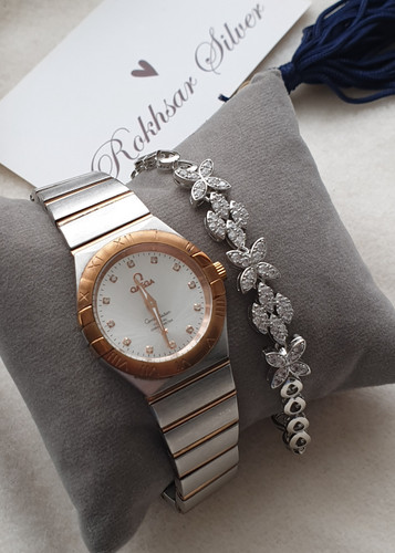 دستبند زنانه سفید طرح جواهر