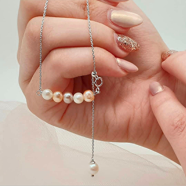 گردنبند نقره با مروارید طبیعی رنگی با فاکتور رسمی