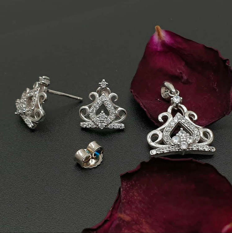 نیم ست تاج نقره ظریف با عیار ۹۲۵