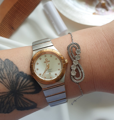 دستبند نقره مدل بی نهایت نگیندار