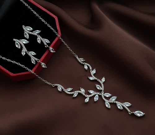 سرویس ظریف سفید