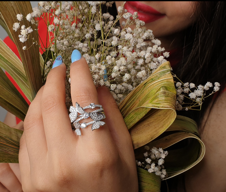 انگشتر جواهری زنانه