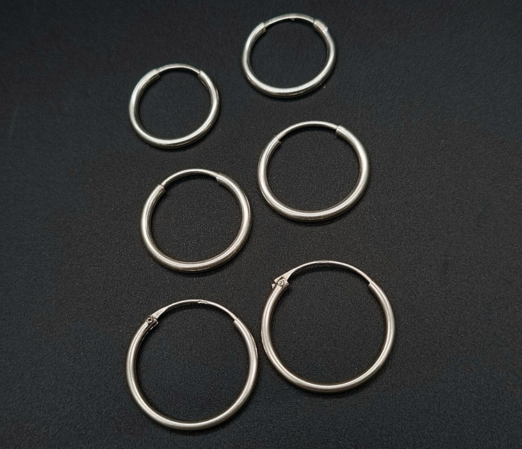 گوشواره نقره حلقه ای طرح طلا