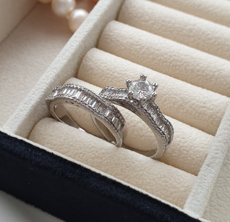 حلقه و پشت حلقه جواهری عروس