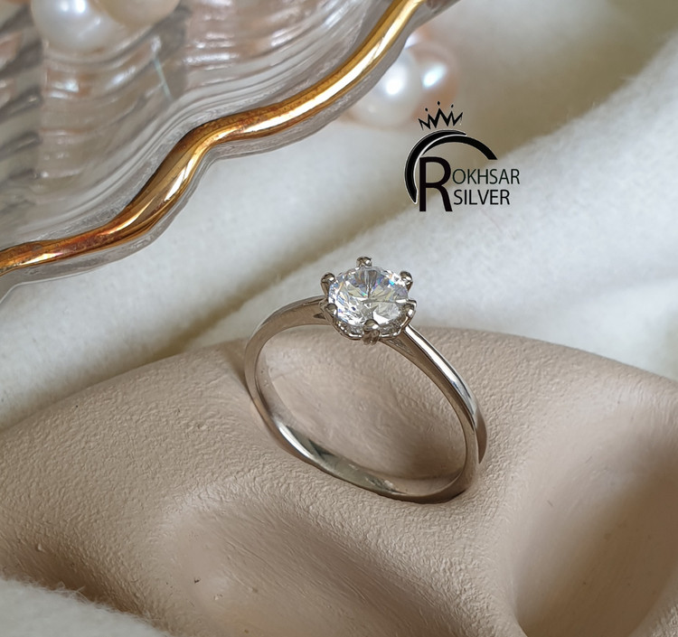 انگشتر تک نگین سفید