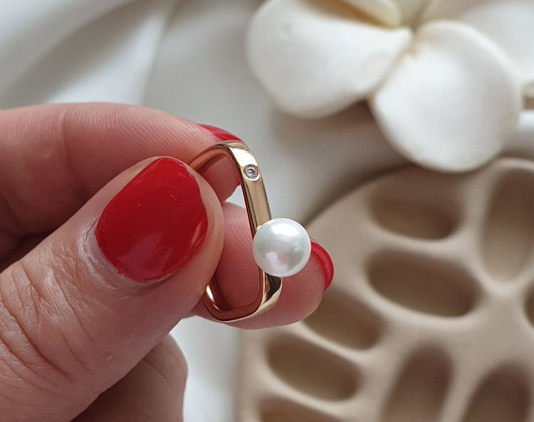 انگشتر مینیمال و مراریدی