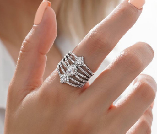 انگشتر جواهری سفید