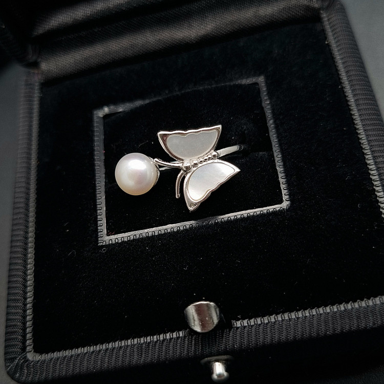 انگشتر نقره